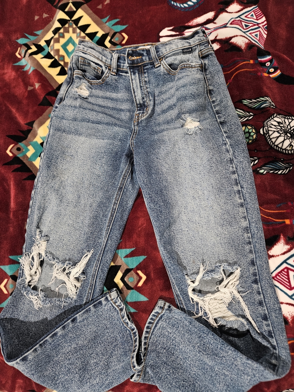 Cello Women's Light Blue Distressed Straight-Leg Jeans